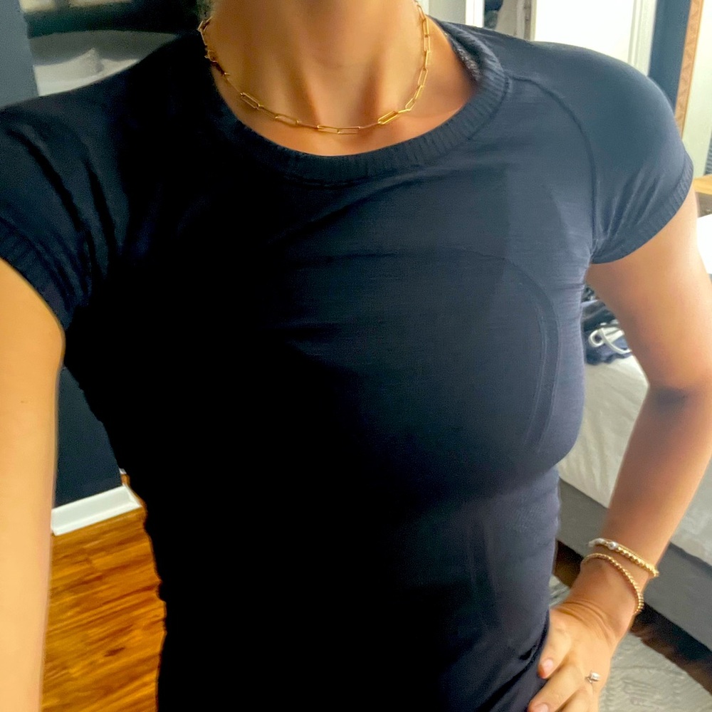 Lululemon swiftly tech short sleeve